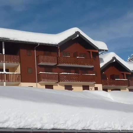 Apartment Mont Blanc Soleil E-2 *